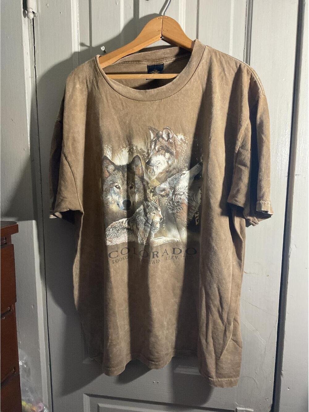 Prairie Mountain Colorado Wolves Graphic T-Shirt Brown Vintage Style XL